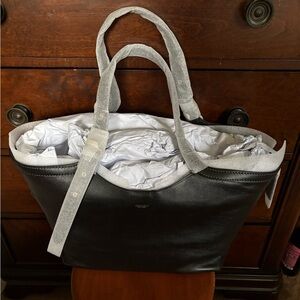 🤎 NWT Gold and Black Coach Gramercy Tote Bag with Dust Bag.